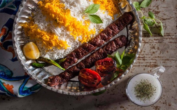 رستوران کترینک ایده آل خیابان زیرک زاده خیابان مطهری