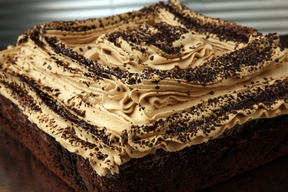 شیرینی فروشی خانه کیک پلاتین کامرانیه